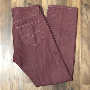 Men’s Levi’s 33x32 501 Red Jeans.